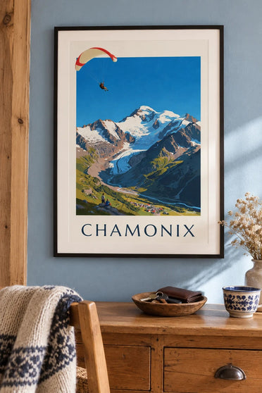 Juliste varjoliidosta Chamonix'ssa ja Mont-Blancista : kehystettynä seinällä