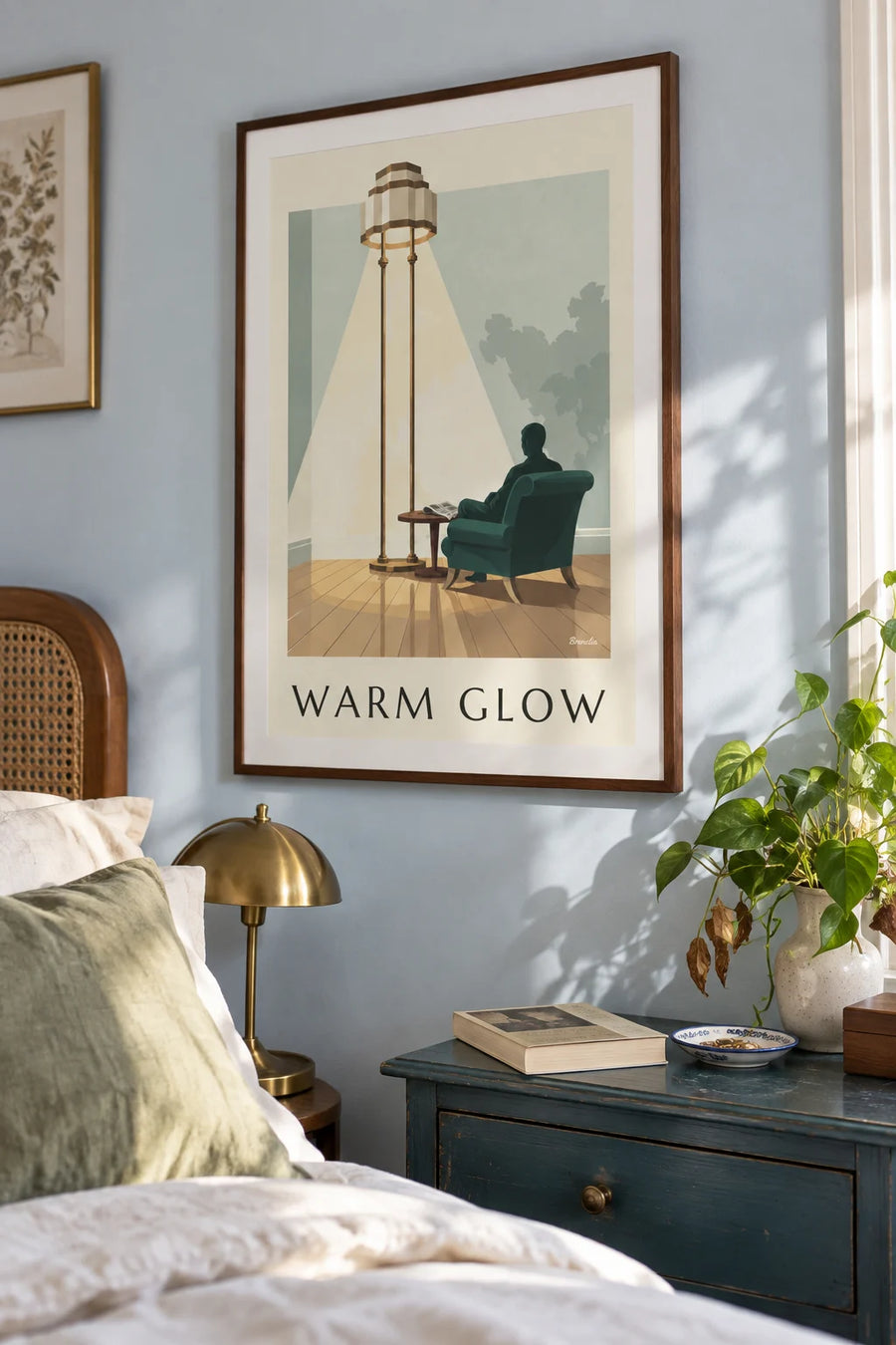 Affiche lampadaire à abat-jour géométrique et fauteuil : encadrée au mur