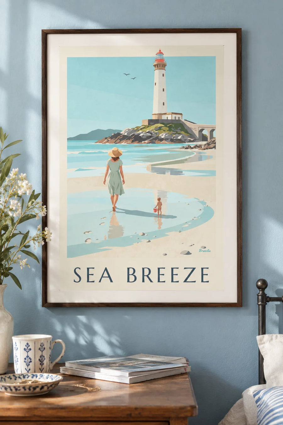 Affiche mère et enfant sur la plage du Petit Minou au pied du phare : encadrée au mur