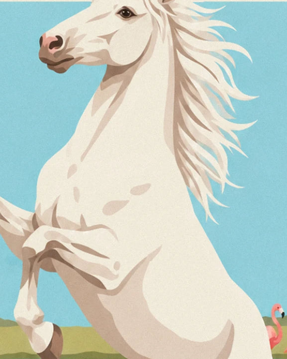 Le cheval blanc cabré, crinière au vent, sur fond de ciel bleu clair