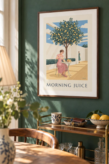 Affiche femme versant un jus de citron sous un citronnier : encadrée au mur