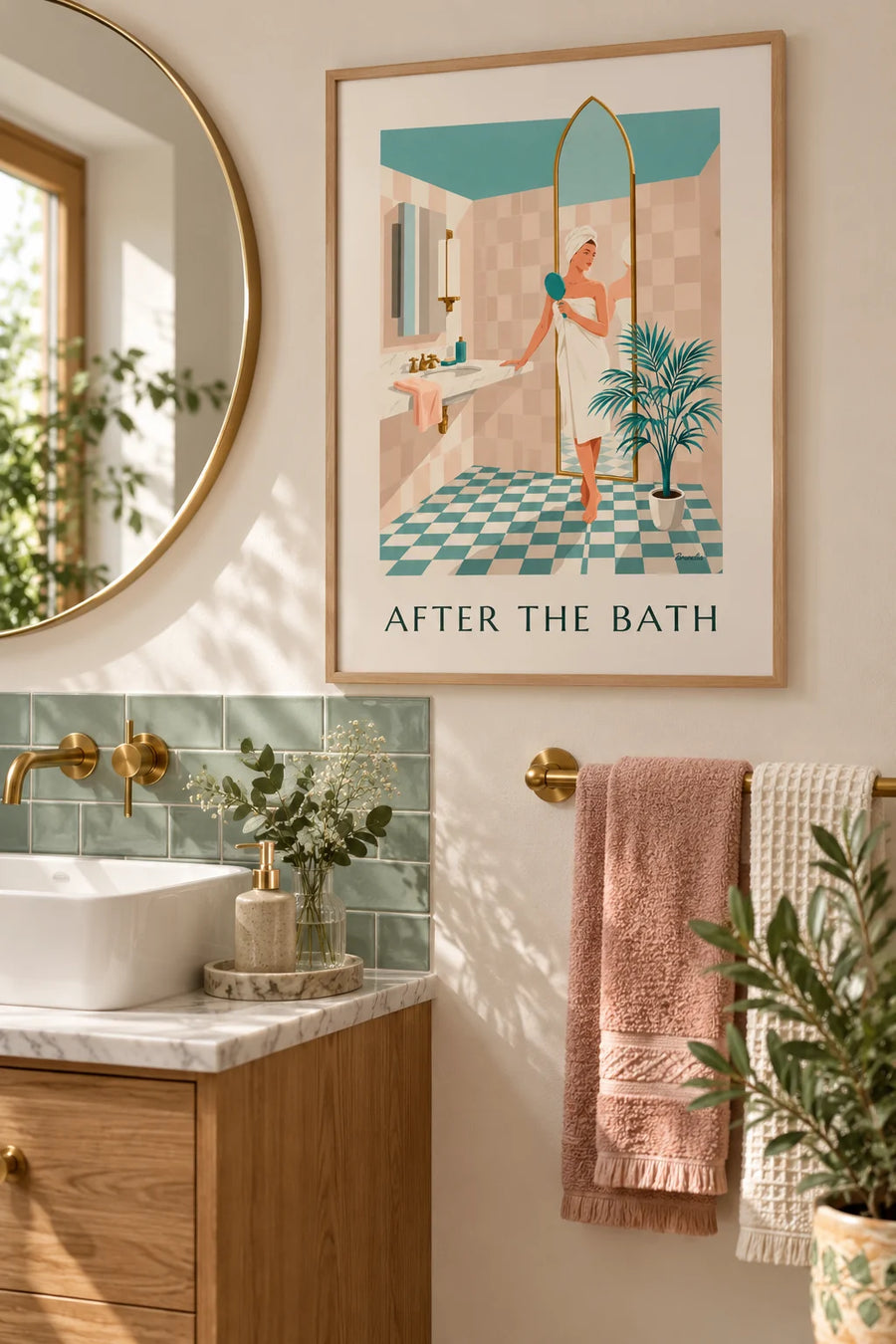 Affiche femme enveloppée dans une serviette de bain : encadrée au mur
