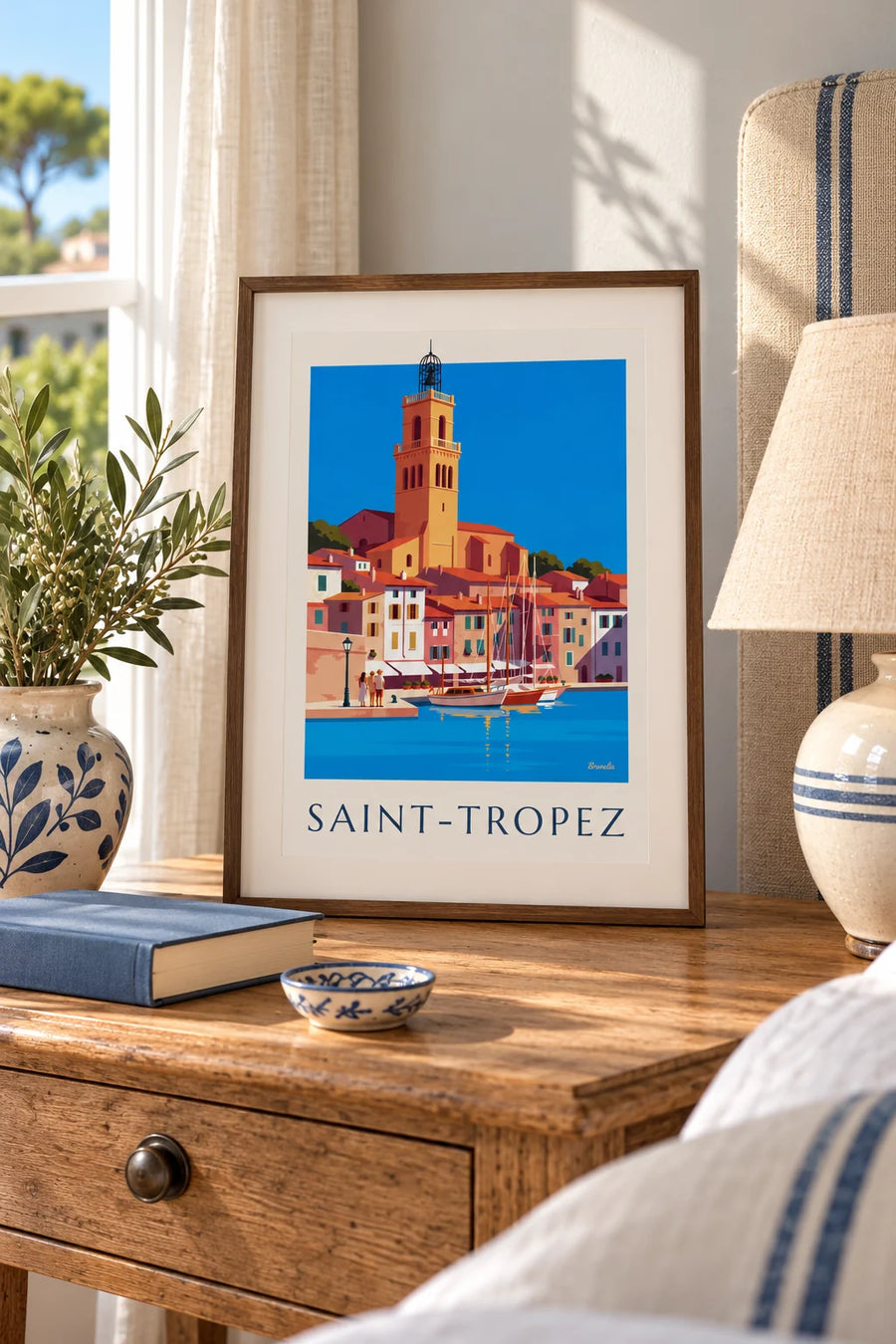 Affiche voiliers amarrés au vieux port de Saint-Tropez : petit format A4 encadré