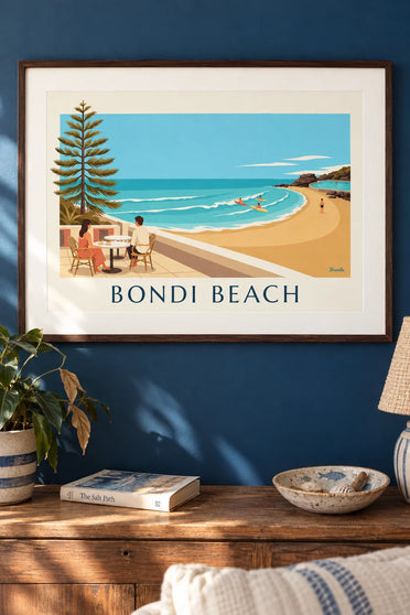 Affiche café en terrasse face à la plage de Bondi à Sydney : encadrée au mur