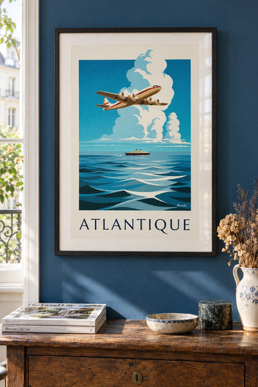 Affiche avion quadrimoteur au-dessus de l'Atlantique : encadrée au mur